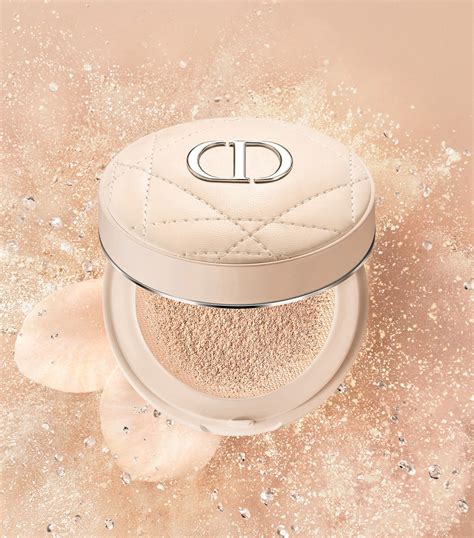 dior loose cushion powder.